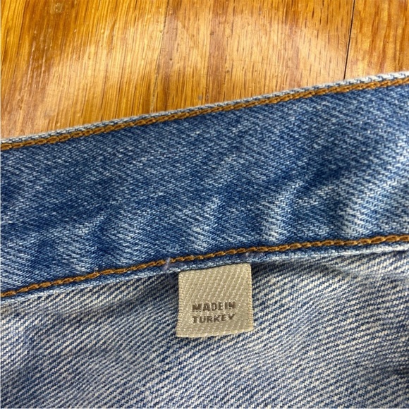 Burberry Jean Shorts (32) - Picture 4 of 8